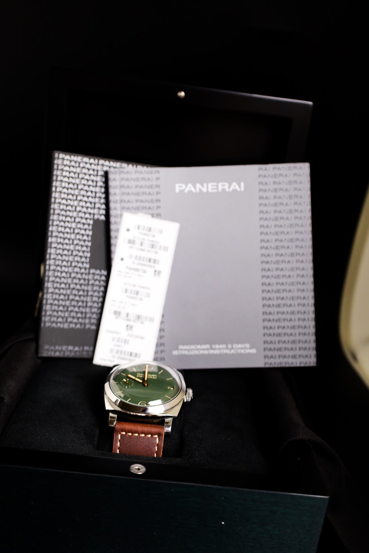 Panerai Radiomir 1940 PAM00736 - view 8