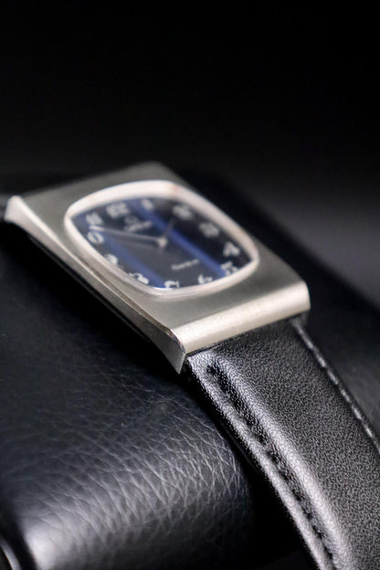 Omega Genève Ultra-Thin 111.017 Rare Blue Breguet Numeral Dial (1970s) - view 3