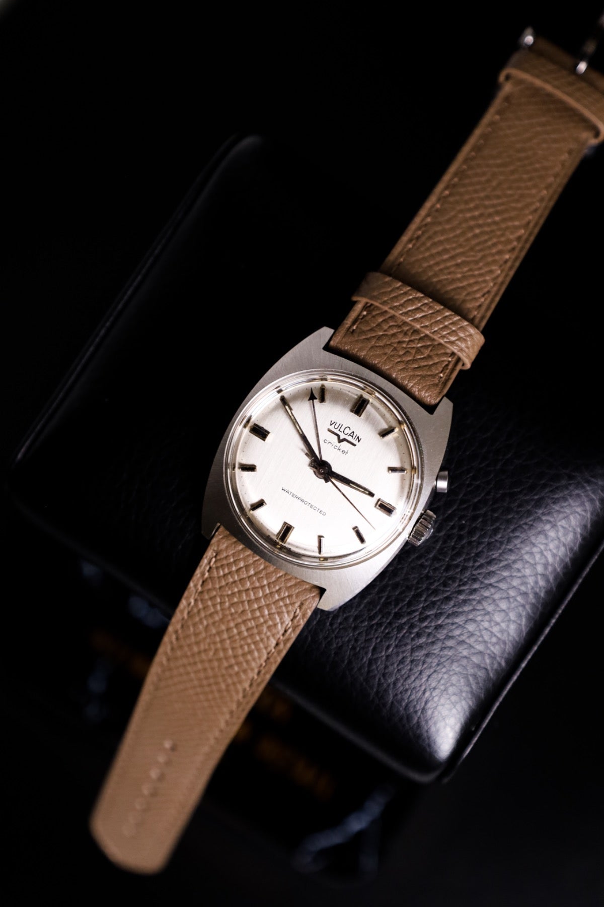 Vulcain Cricket Alarm S2325B