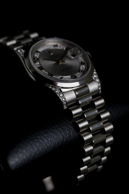 Rolex Day-Date 36 18296 Platinum Factory Diamond Dial - view 3