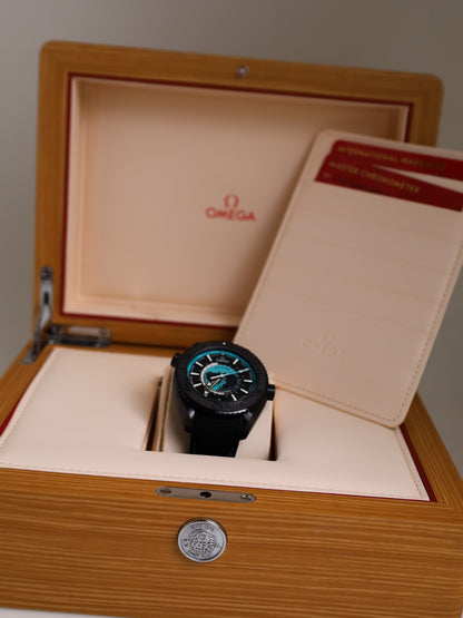 Omega Seamaster Planet Ocean Worldtimer 215.92.46.22.01.006