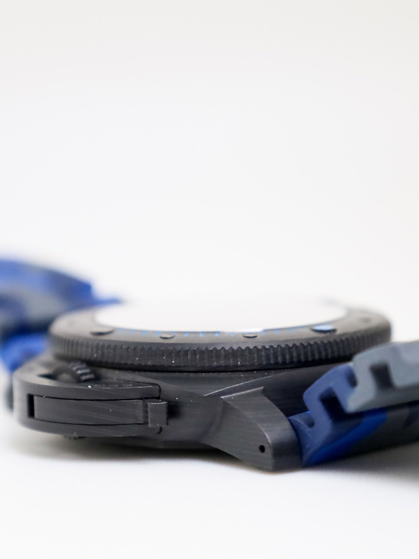 Panerai Submersible PAM01616 - view 4