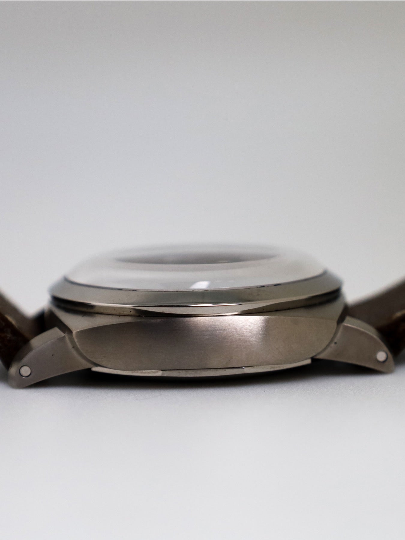 Panerai Luminor 1950 Left-Handed 8 Days Titanio PAM00368