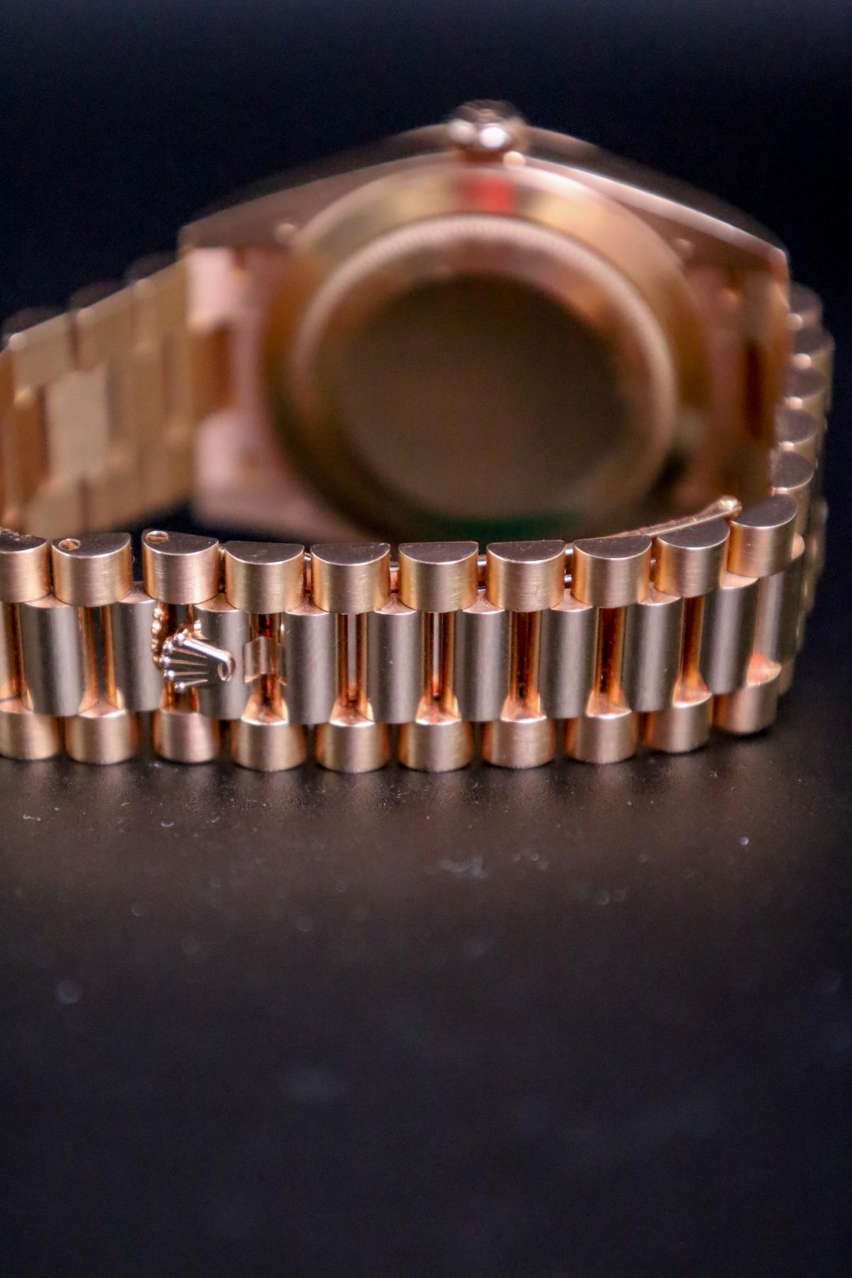 Rolex Day-Date 40 Rose Gold Olive Dial 228235