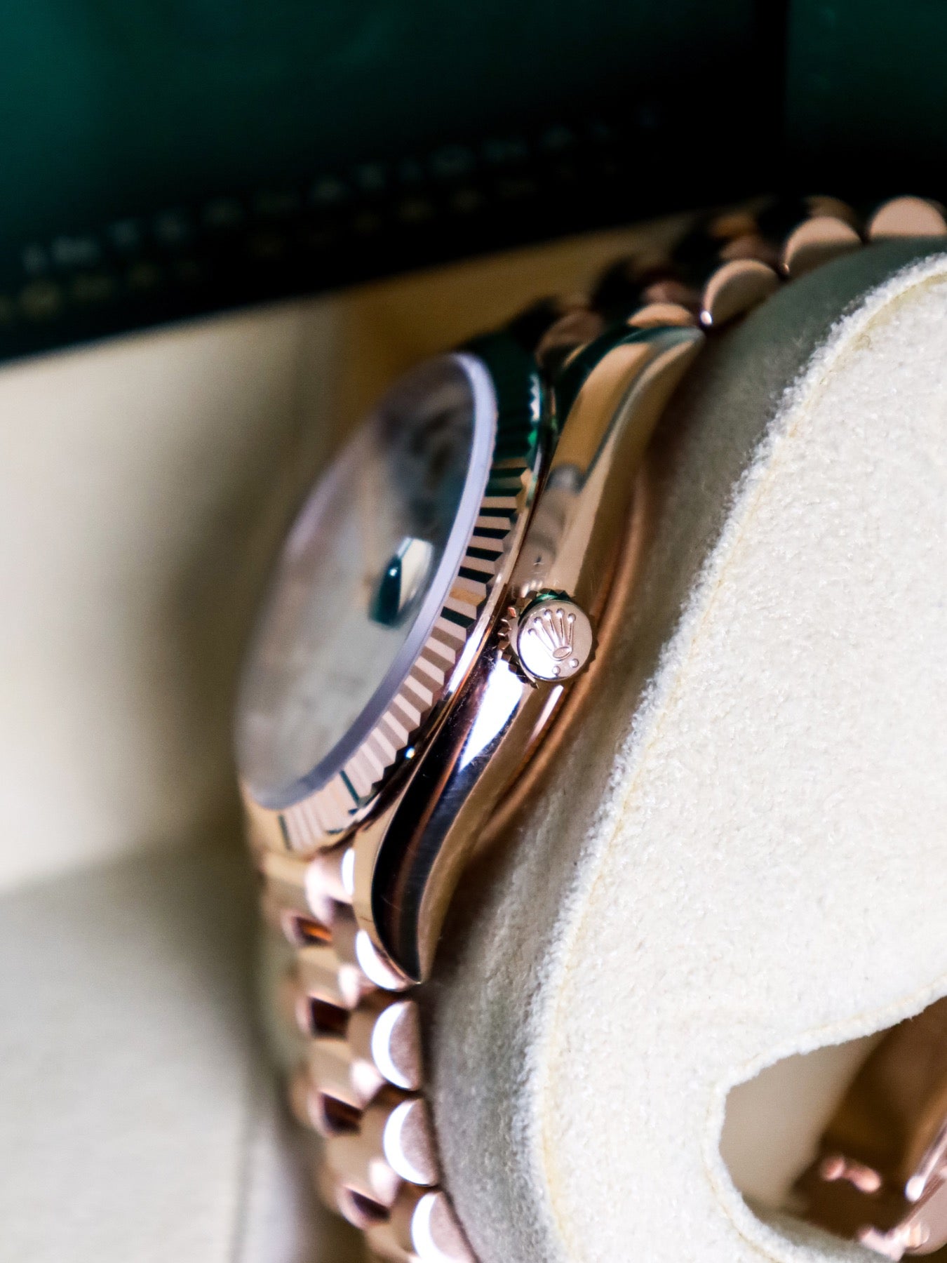 Rolex Day-Date 36 128235 Mother of Pearl Baguette