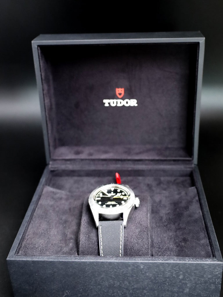 Tudor Black Bay Pro M79470-0003