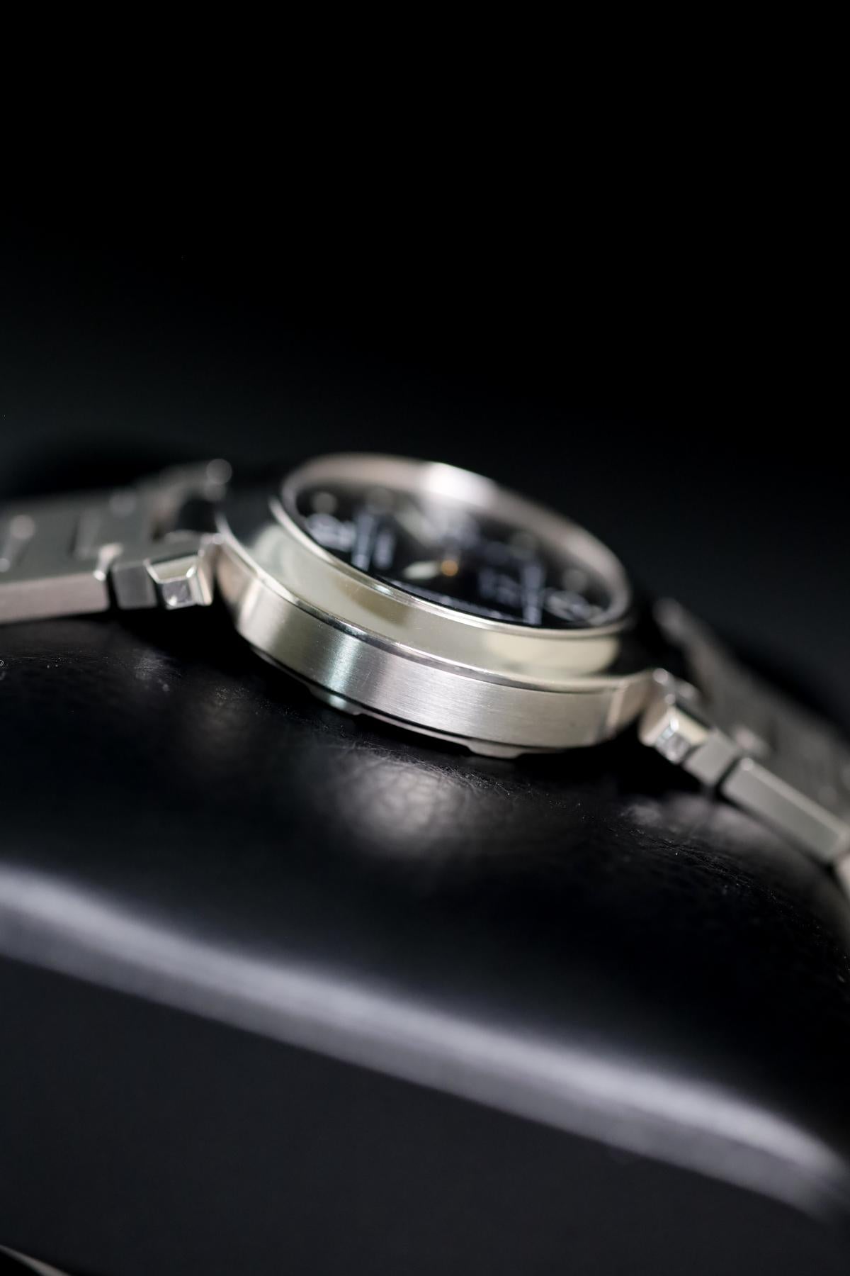Cartier Pasha C 2475 Stainless Steel Black Dial - view 4