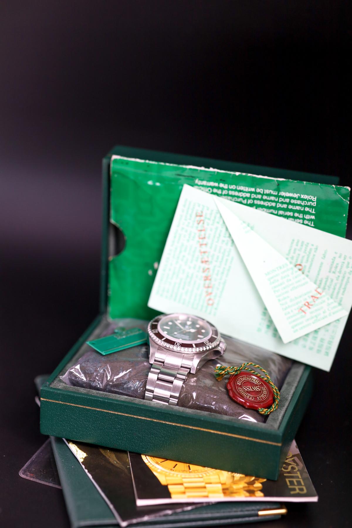 Rolex Sea-Dweller 16660 Triple Six Tropical Brown Insert (1984) - view 11