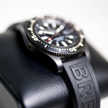 Breitling Superocean 44 Special M17393 Black Dial - view 4