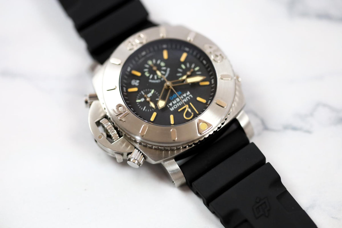 2004 Panerai Luminor Submersible 1950 PAM00187