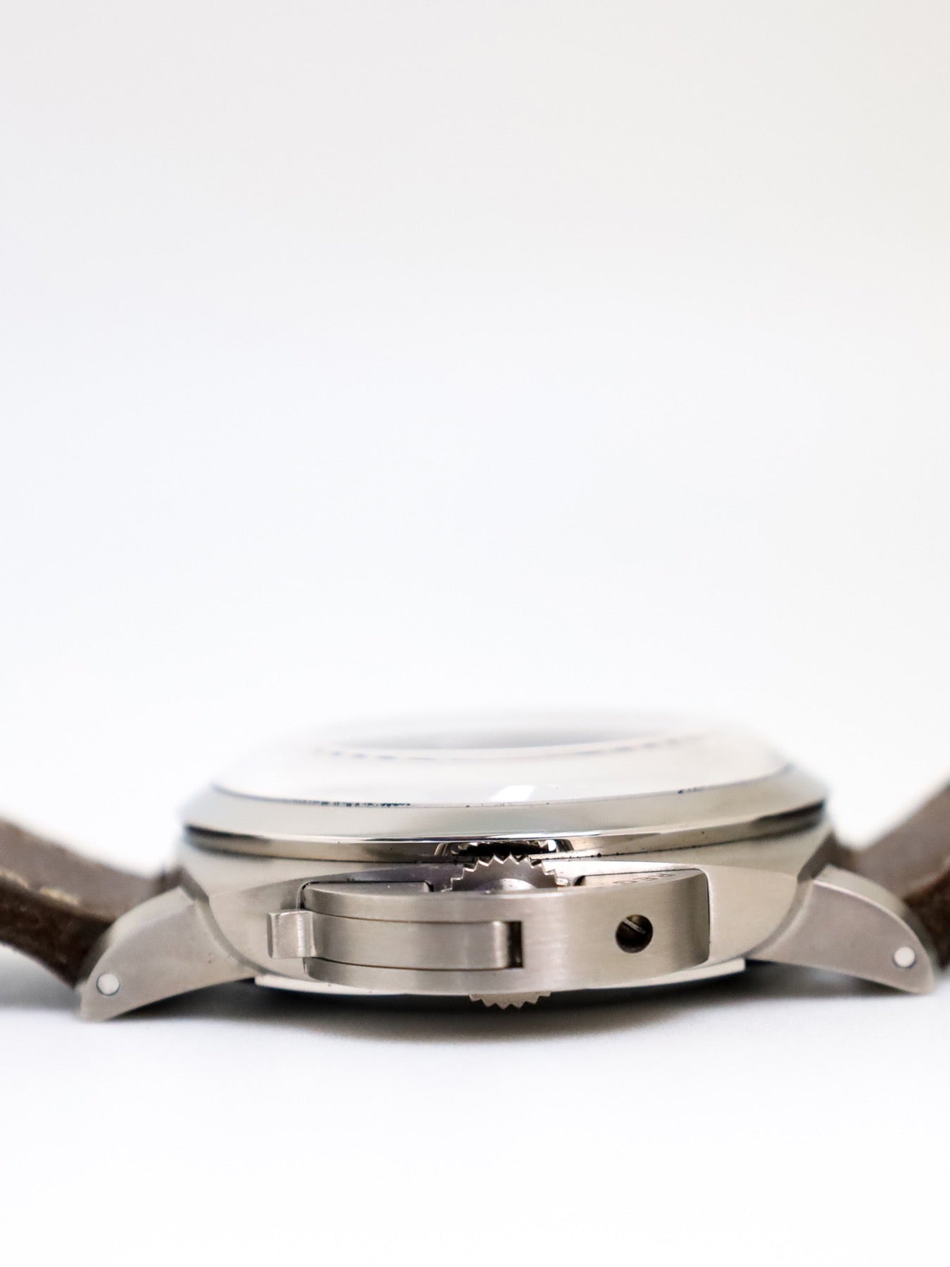 Panerai Luminor 1950 Left-Handed 8 Days Titanio PAM00368