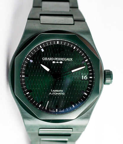 Girard Perregaux Laureato Aston Martin Laureato 42mm