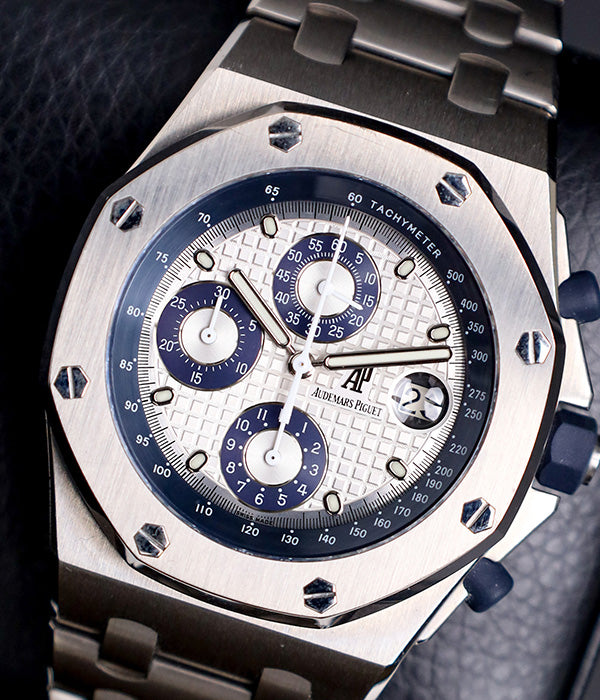 Royal Oak Offshore 25721TI "The Beast" Full Set Mint Condition