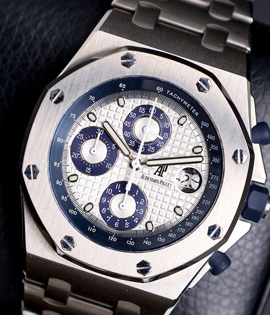 Royal Oak Offshore 25721TI "The Beast" Full Set Mint Condition