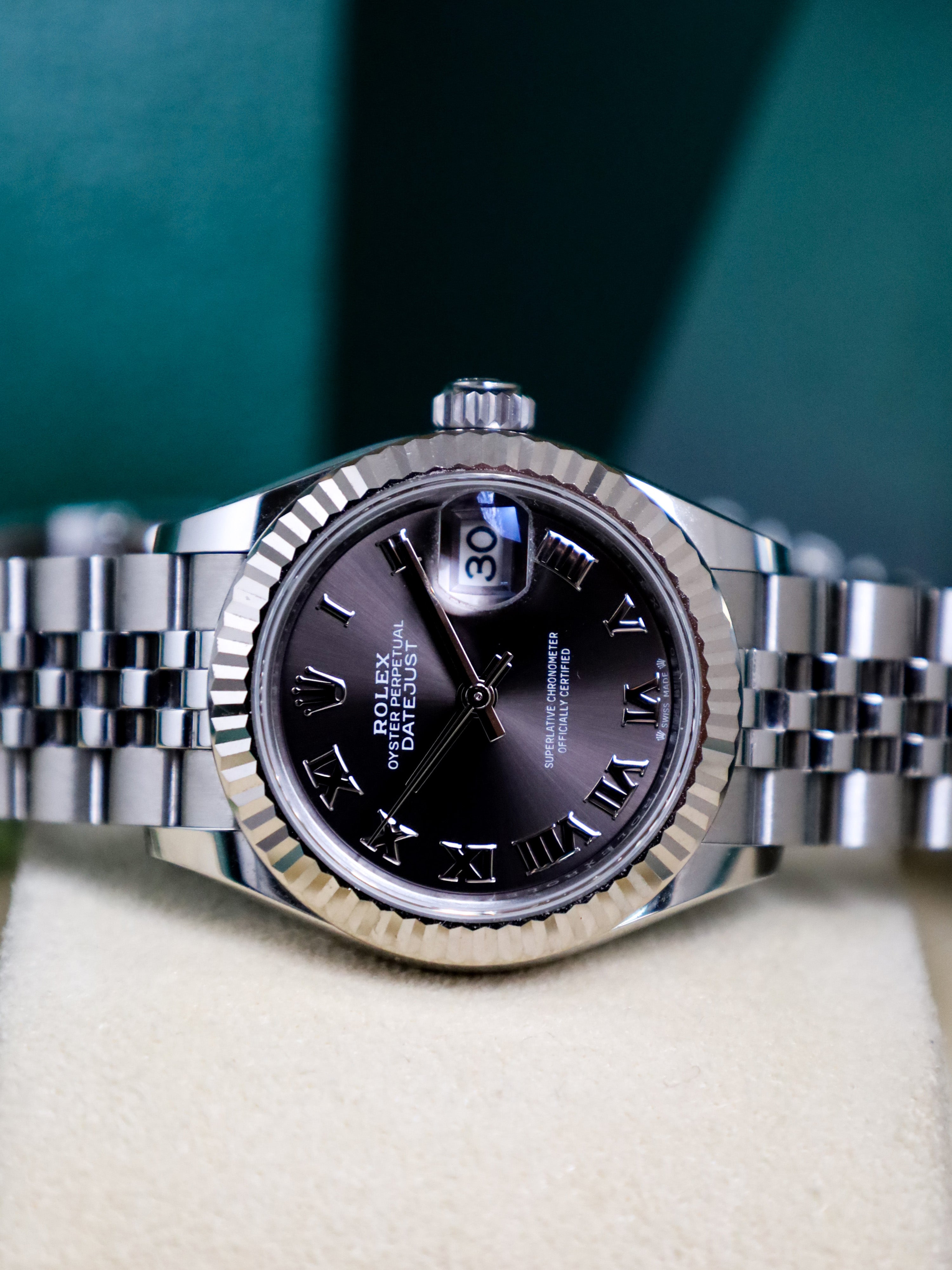 Rolex Lady-Datejust 279174 Fluted Bezel Jubilee Band Full Set 2023