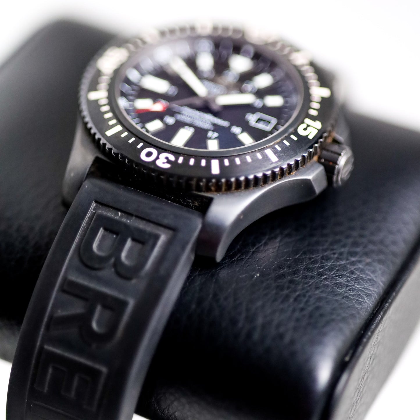 Breitling Superocean 44 Special M17393 Black Dial - view 3