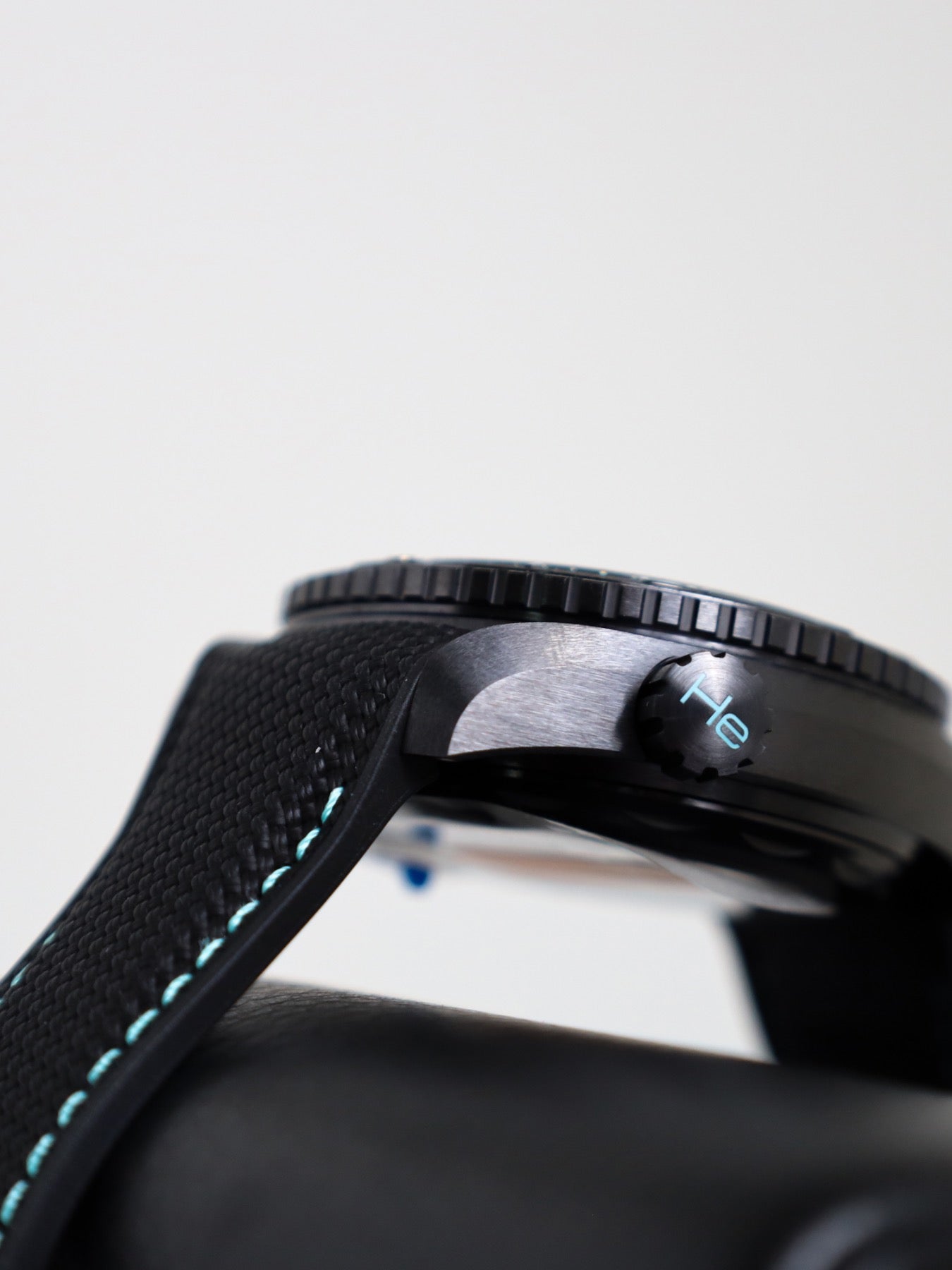 Omega Seamaster Planet Ocean Worldtimer 215.92.46.22.01.006