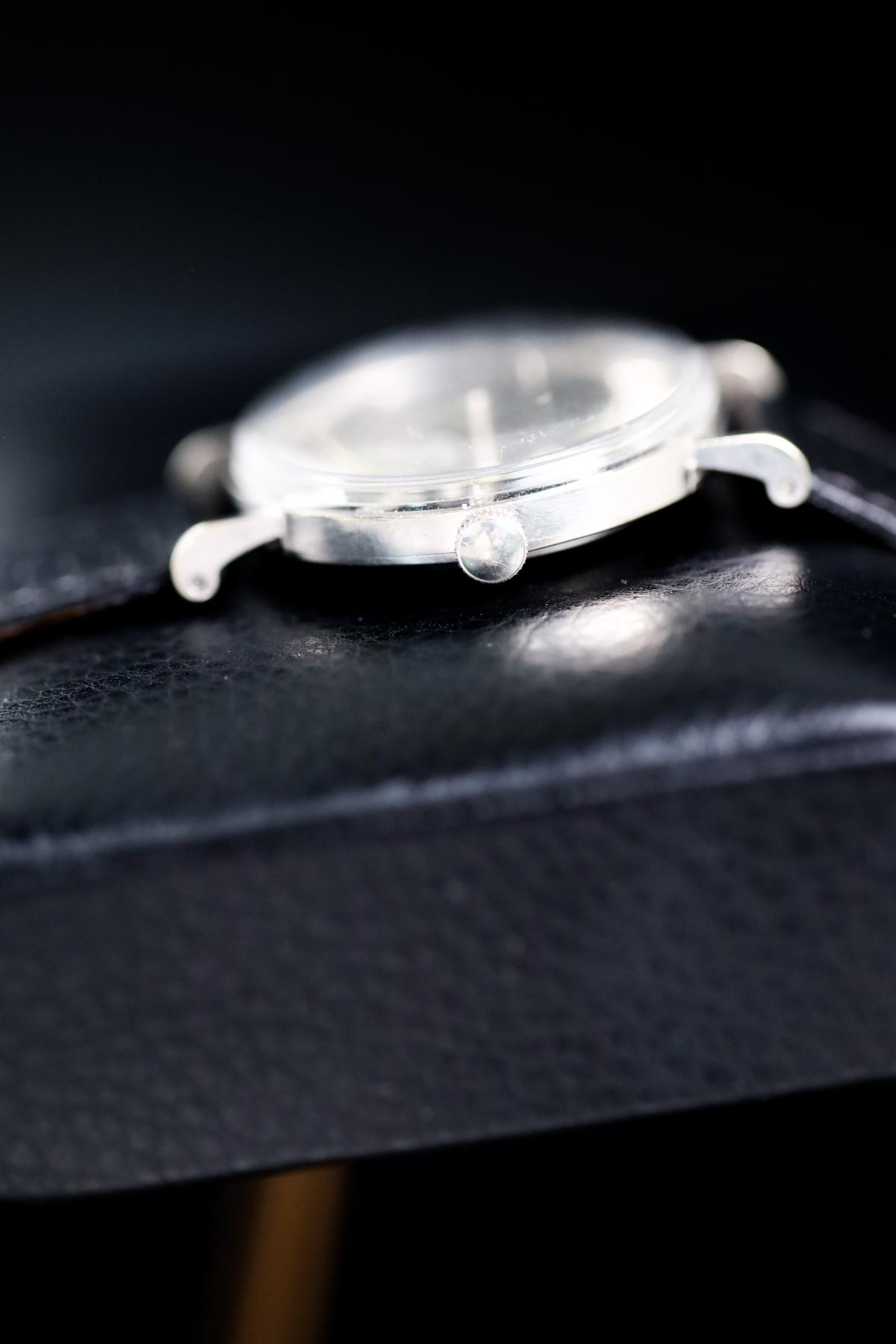 Jaeger-LeCoultre Mystery 727-722-103d White Gold Circa 1950's