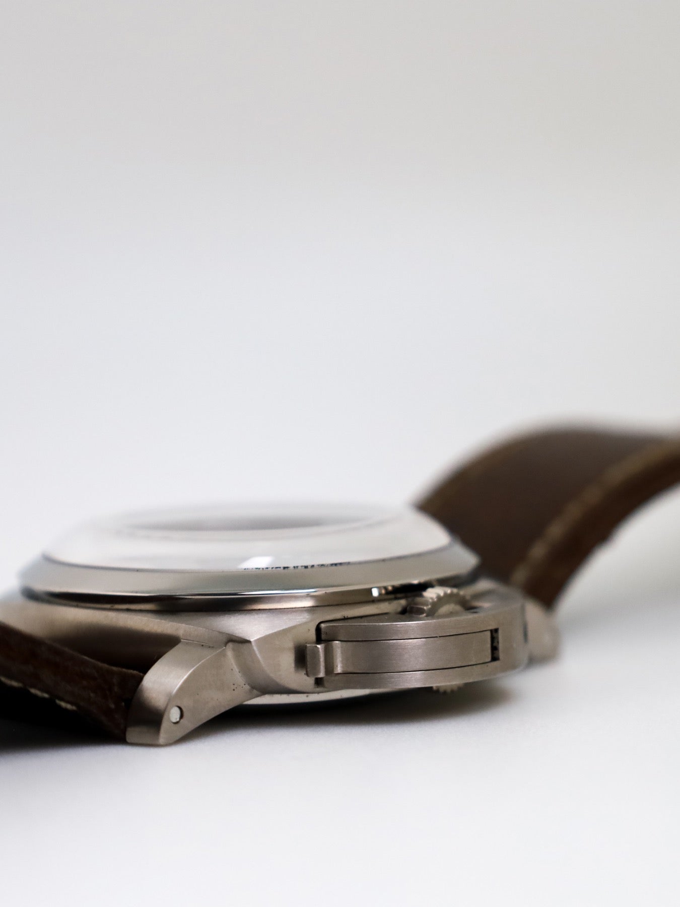 Panerai Luminor 1950 Left-Handed 8 Days Titanio PAM00368