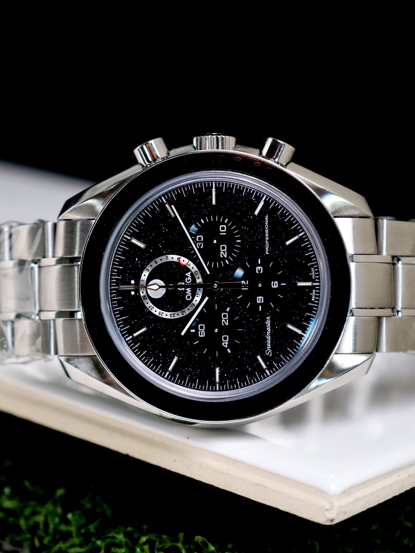 Omega Speedmaster Moonphase Aventurine