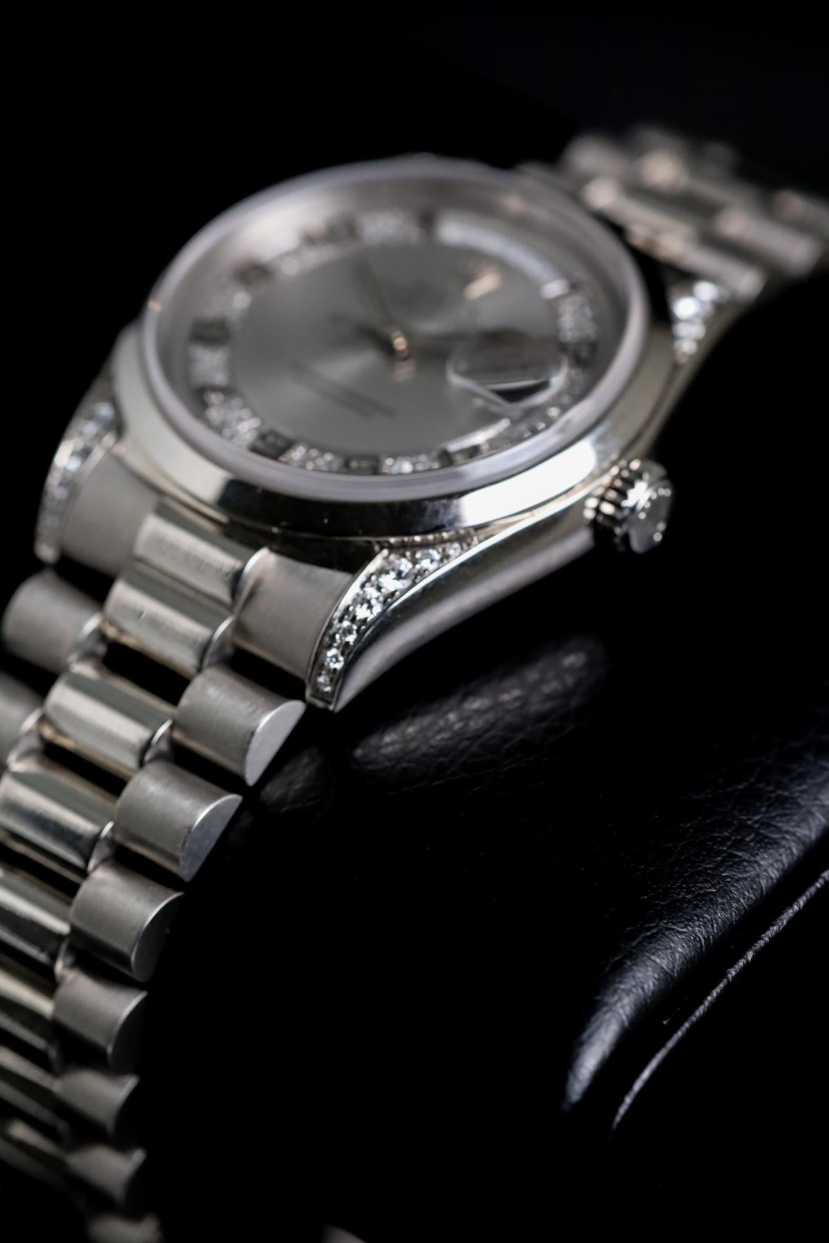 Rolex Day-Date 36 18296 Platinum Factory Diamond Dial - view 4