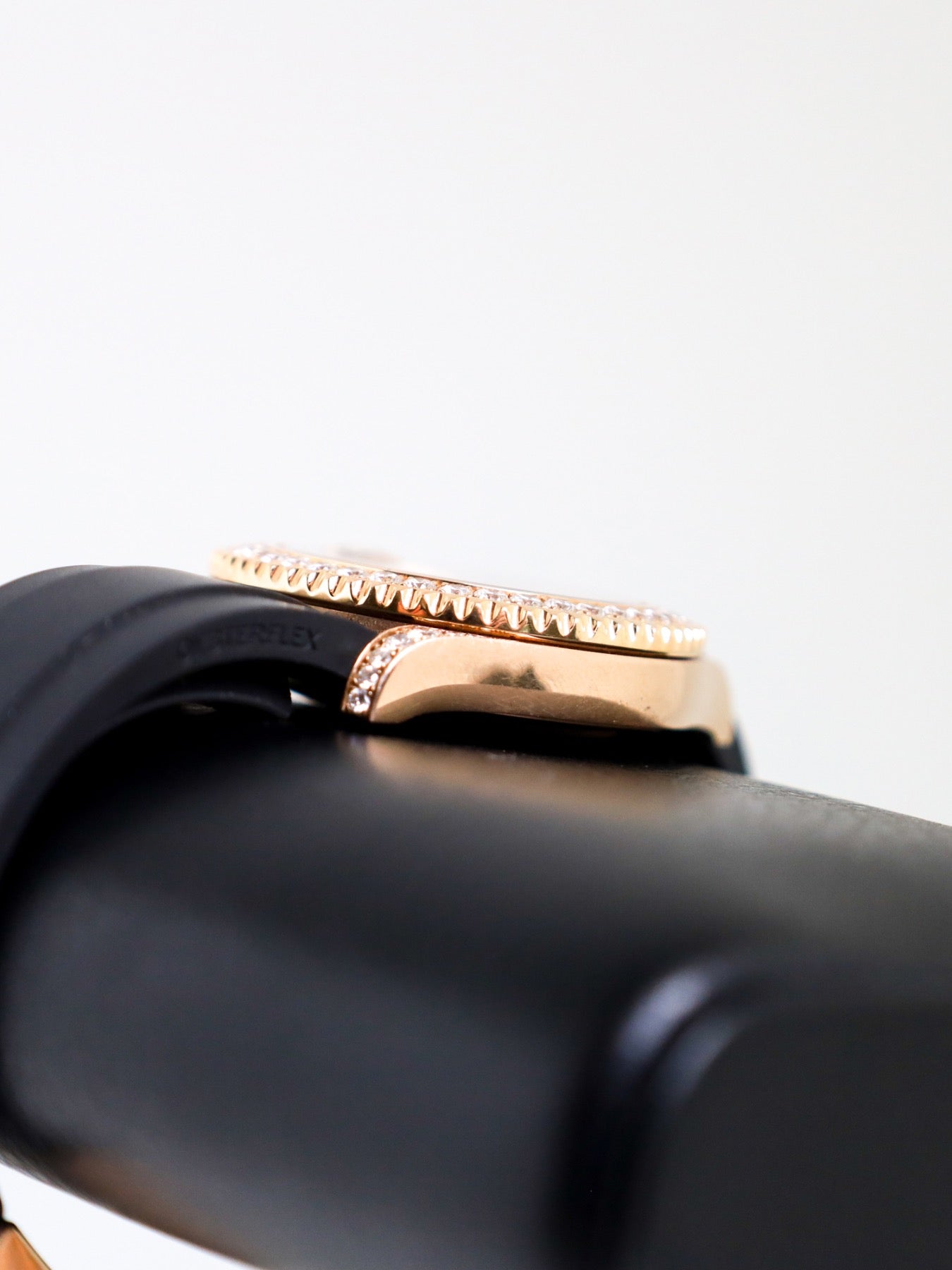 Rolex Yacht-Master 37 268655 Rose Gold Oysterflex Natural Diamonds