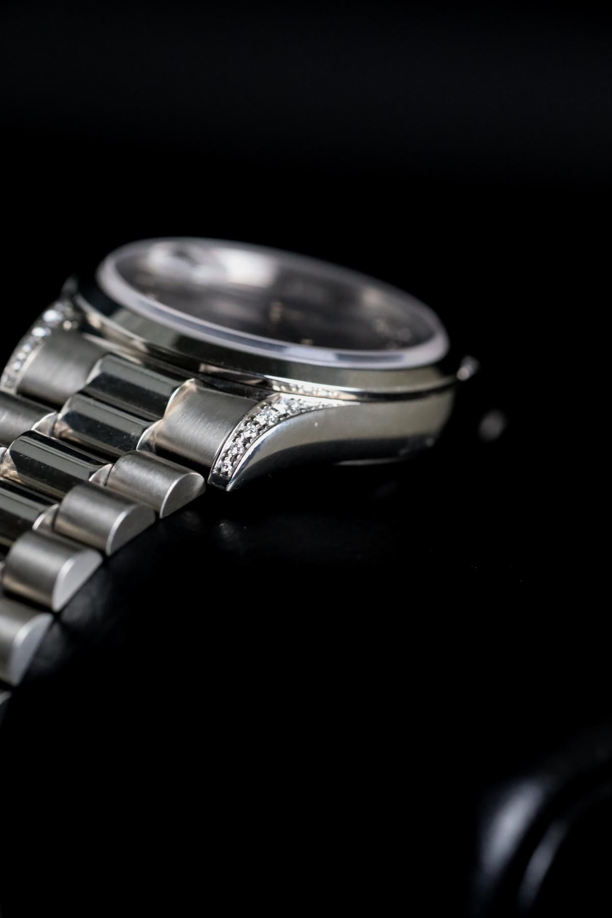 Rolex Day-Date 36 18296 Platinum Factory Diamond Dial - view 7