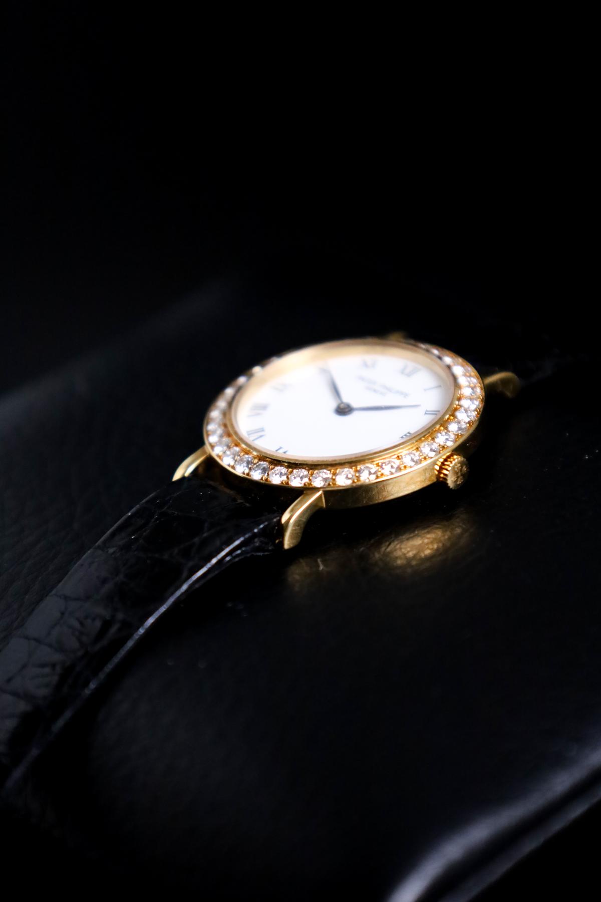 90's Patek Philippe Calatrava 4820 Factory Diamonds