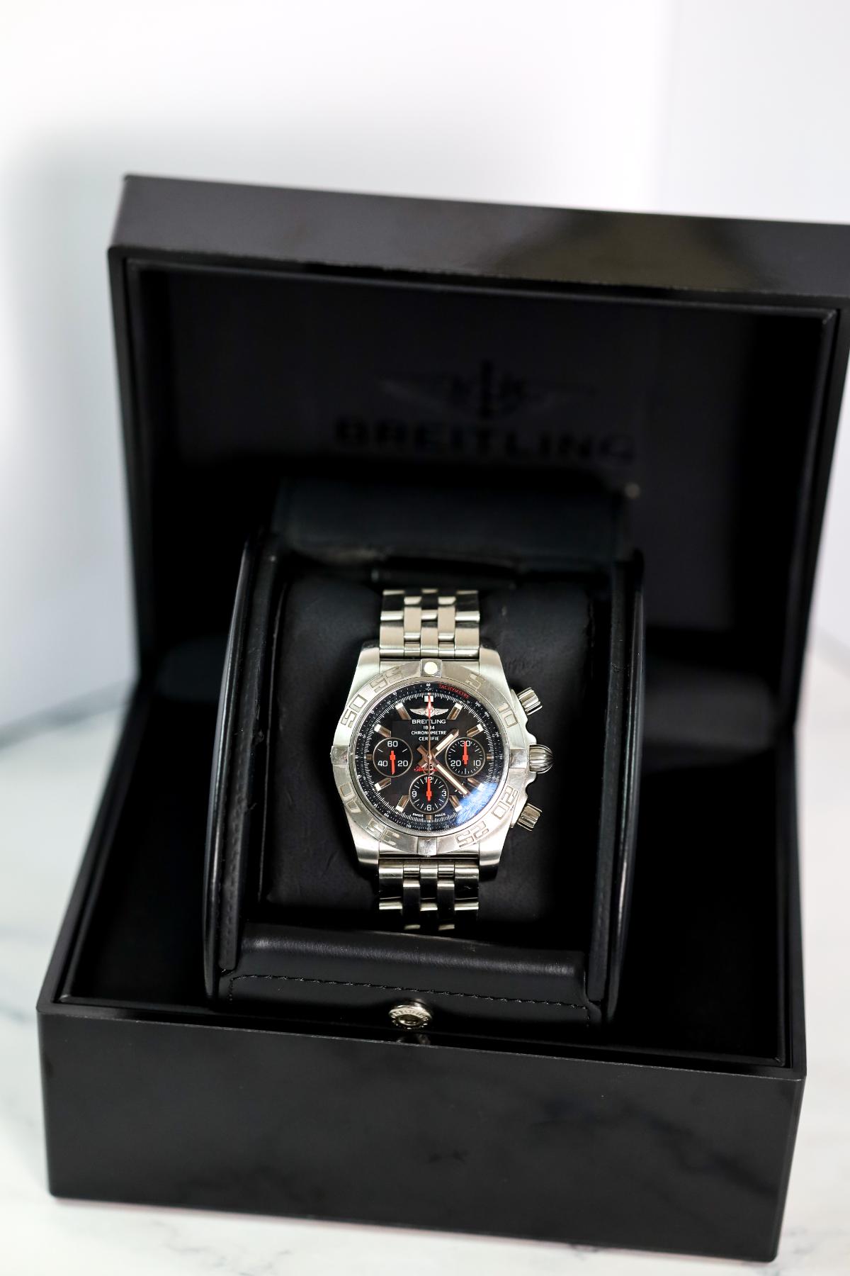 Breitling Chronomat AB011110/BA50