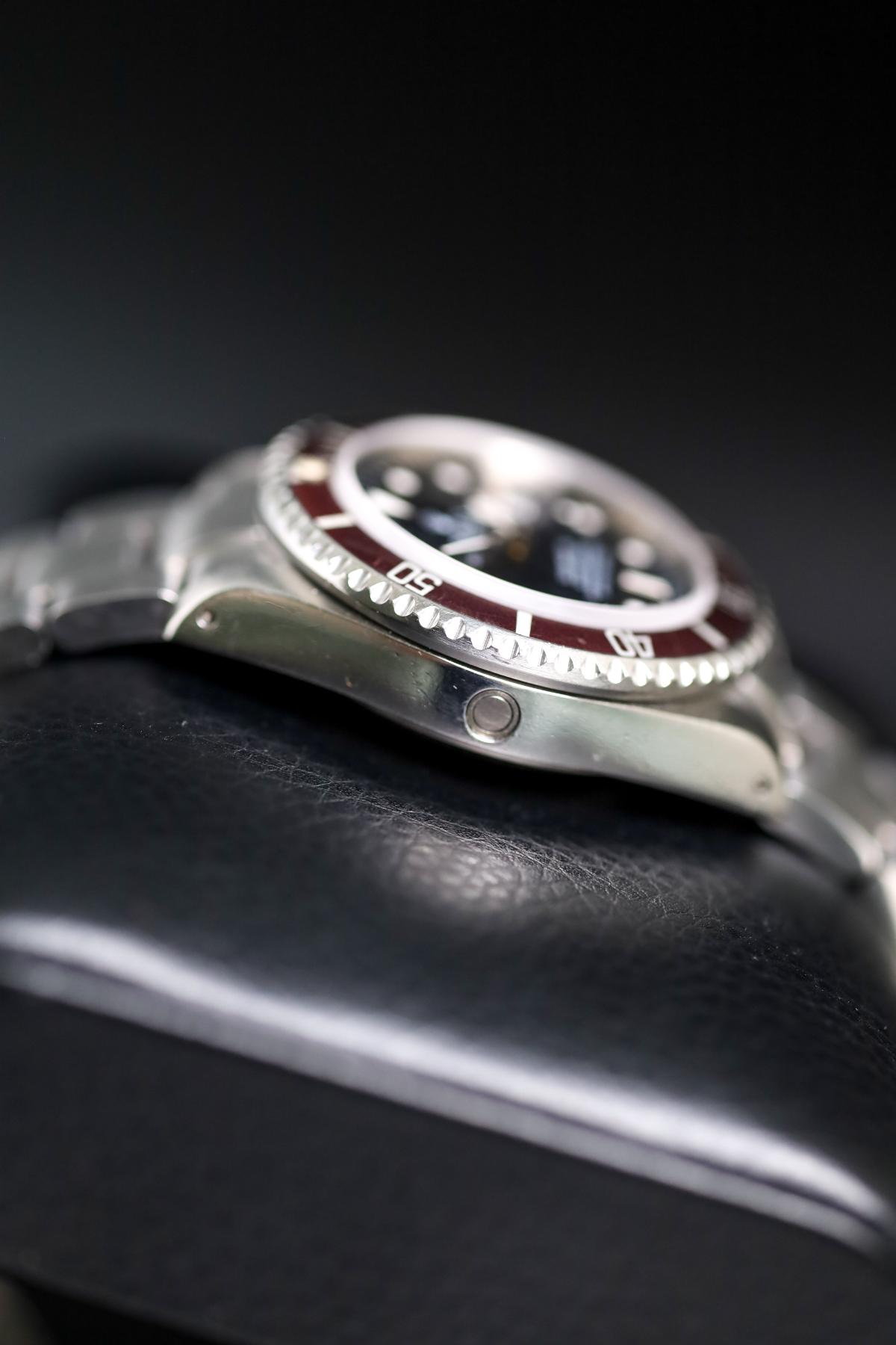 Rolex Sea-Dweller 16660 Triple Six Tropical Brown Insert (1984) - view 4