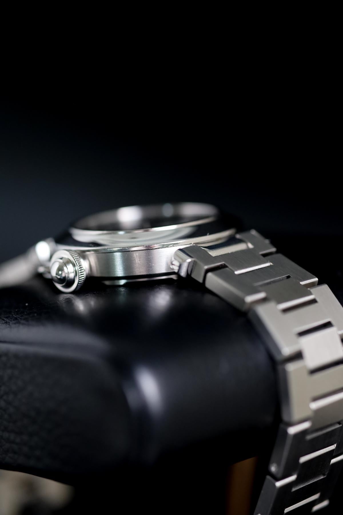 Cartier Pasha C 2475 Stainless Steel Black Dial - view 6