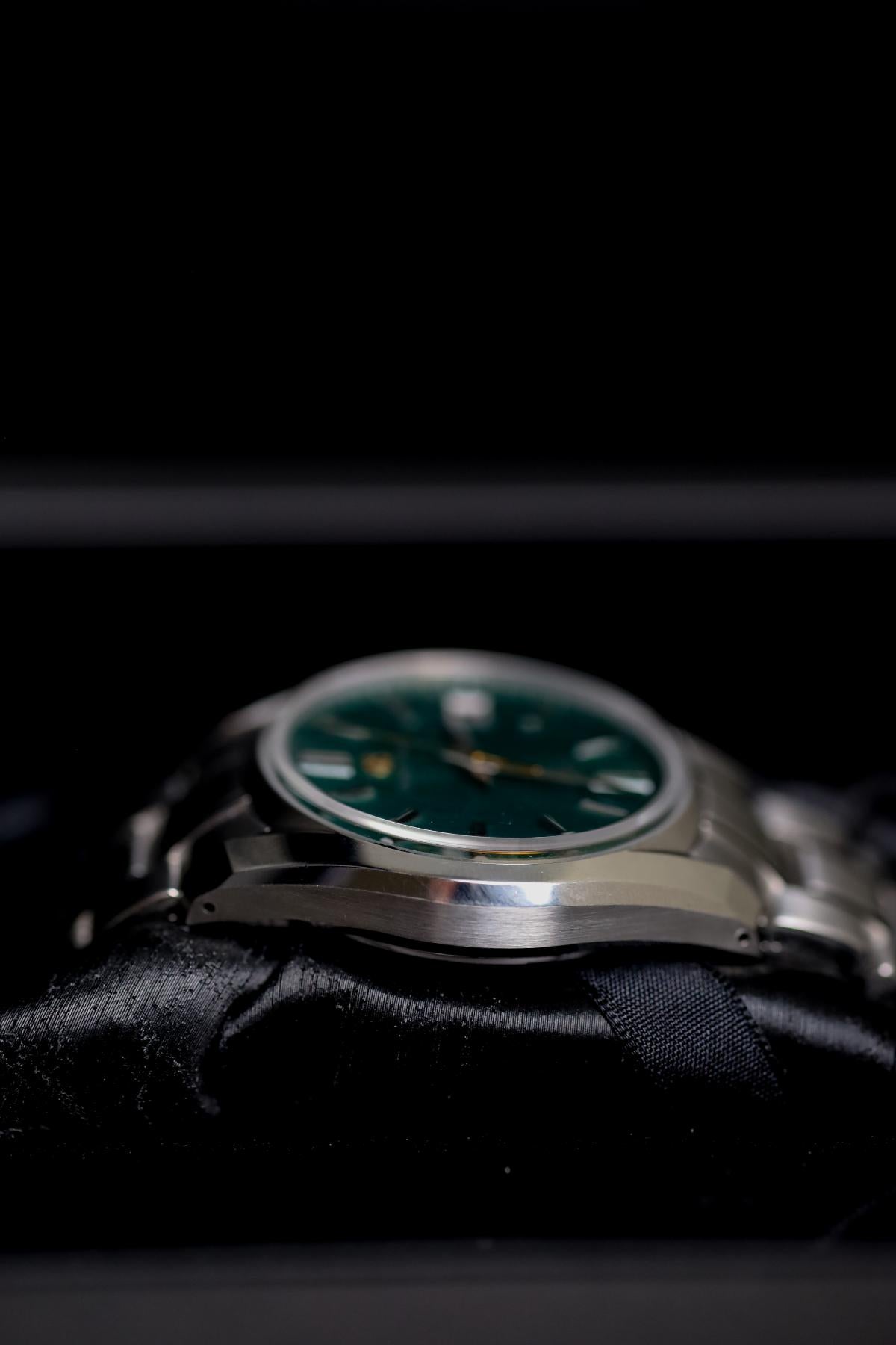 Grand Seiko Heritage Collection Shunbun SBGH305 Green Dial - view 5