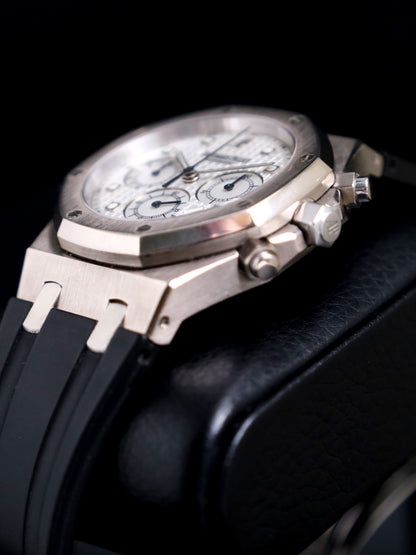 Audemars Piguet Royal Oak Chronograph 26022BC.OO.D002CR.01