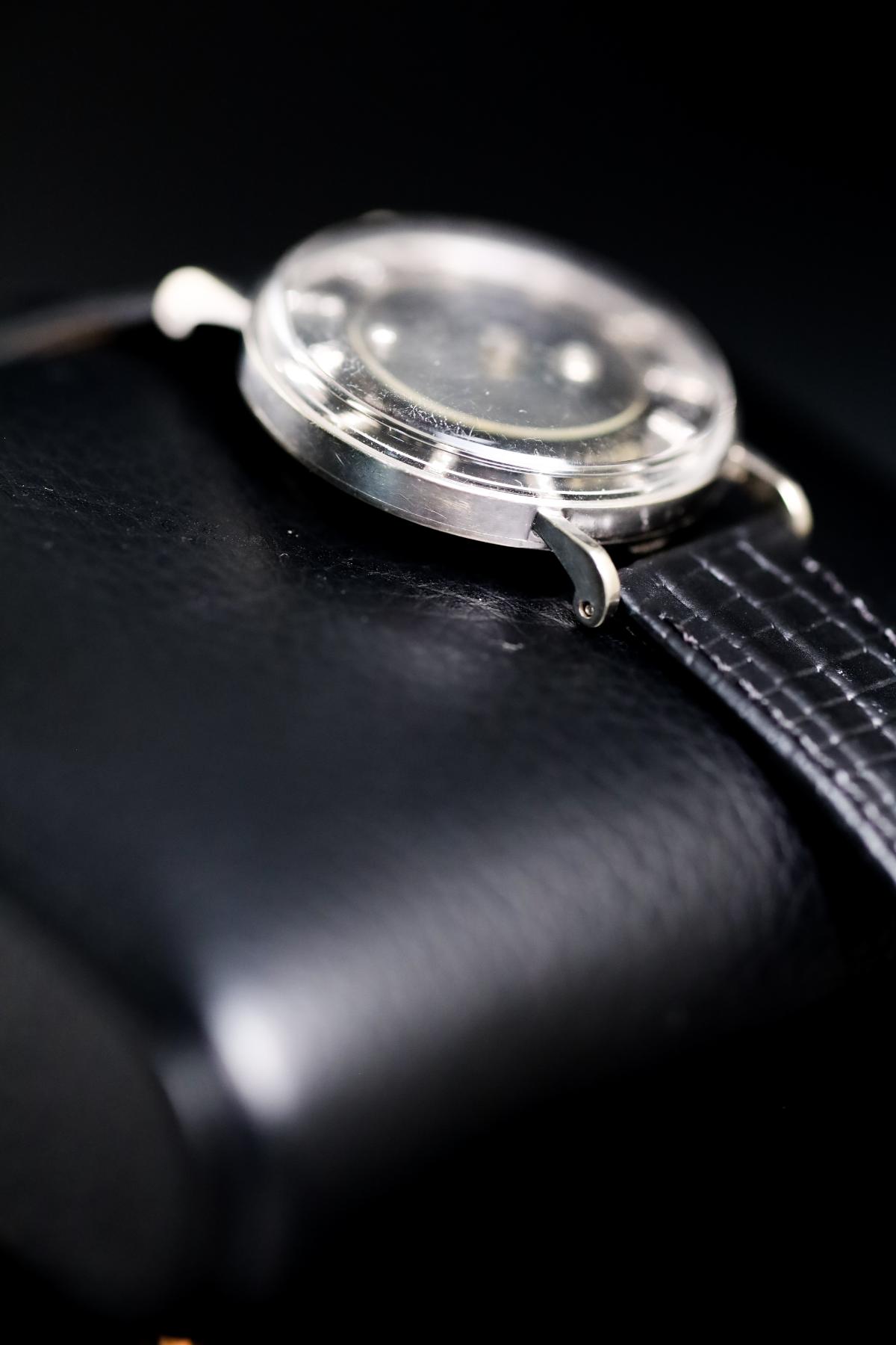 Jaeger-LeCoultre Mystery 727-722-103d White Gold Circa 1950's