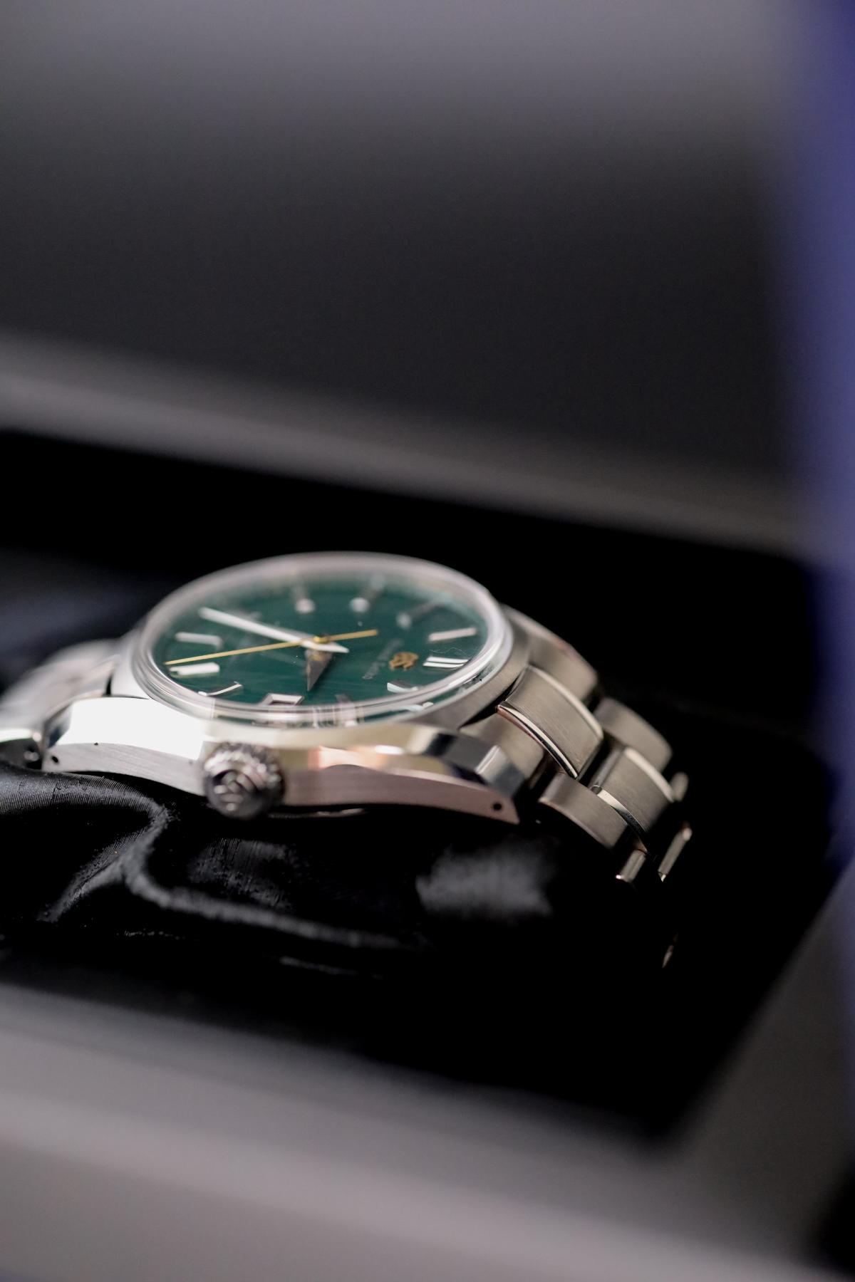 Grand Seiko Heritage Collection Shunbun SBGH305 Green Dial - view 8
